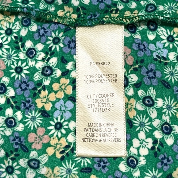 Max Studio Floral Long-Sleeved Green Blouse with Smocked Cuffs Size Large - Picture 10 of 13